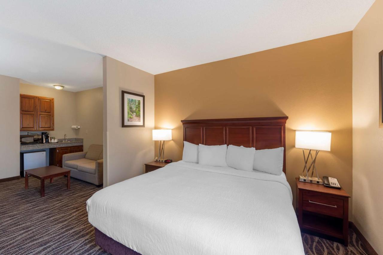 Best Western Plus Russellville Hotel & Suites Exterior photo