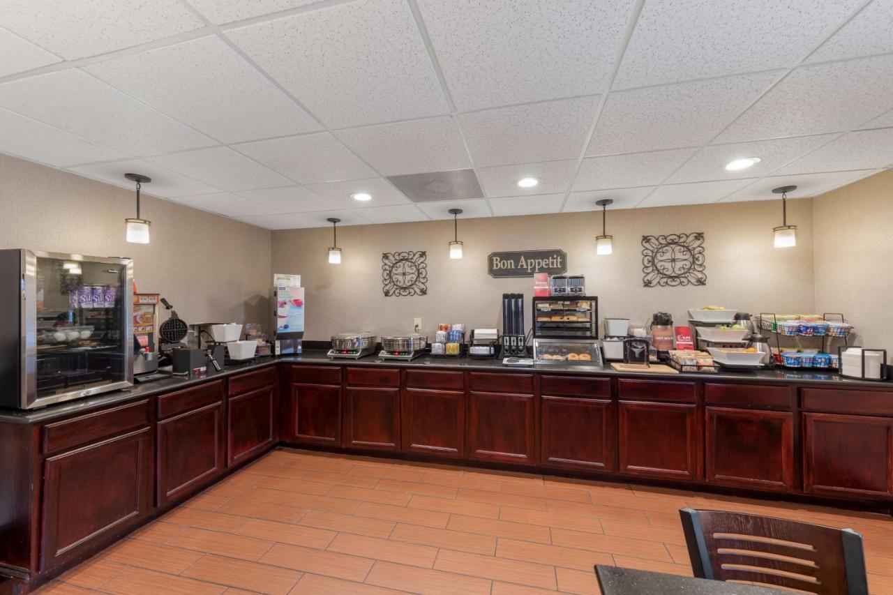 Best Western Plus Russellville Hotel & Suites Exterior photo