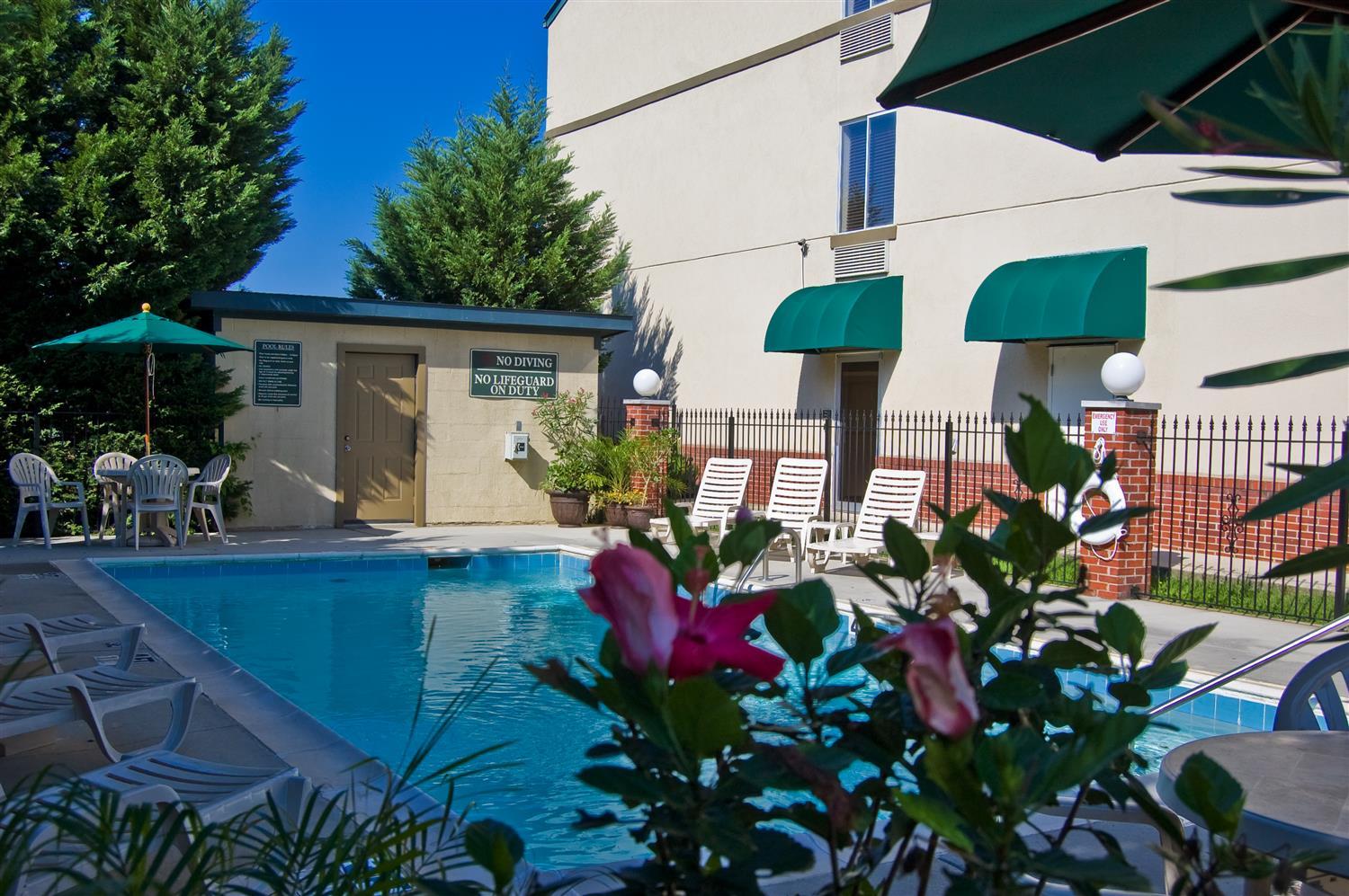 Best Western Plus Russellville Hotel & Suites Exterior photo