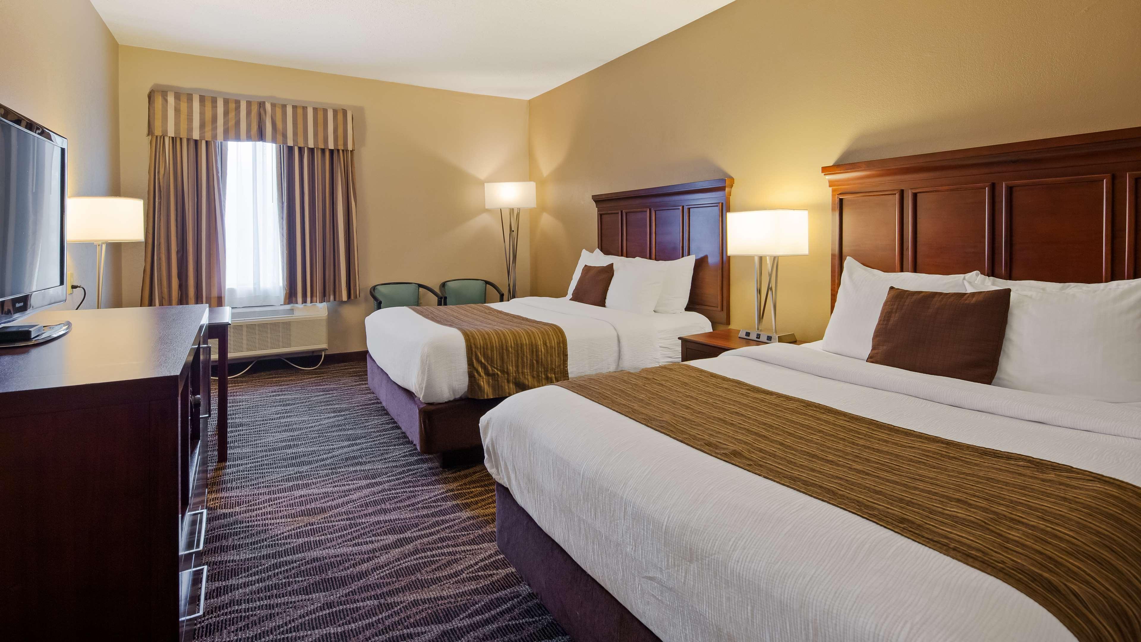 Best Western Plus Russellville Hotel & Suites Exterior photo