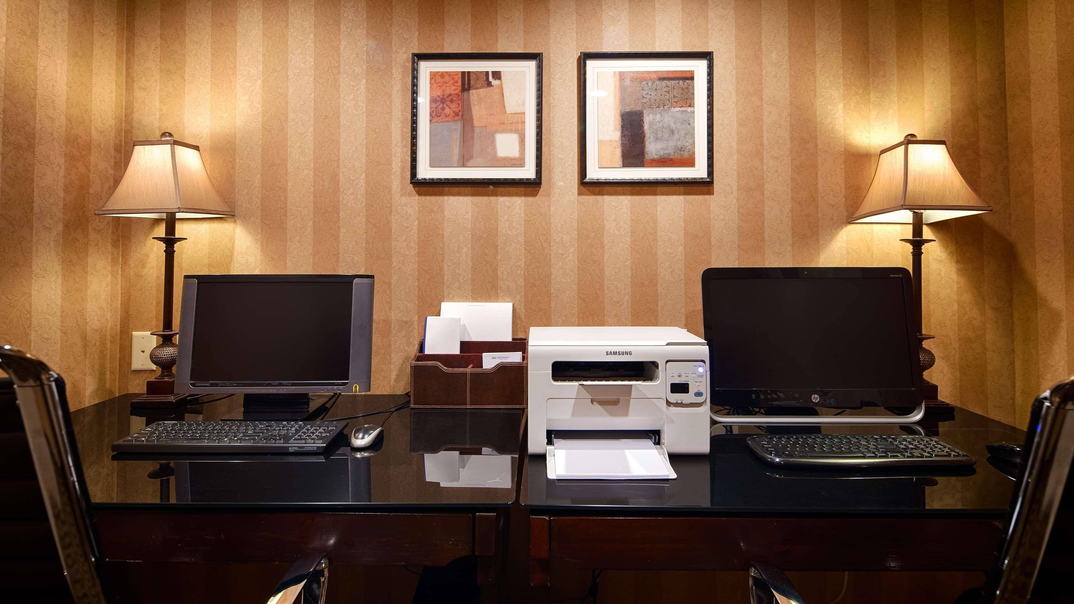 Best Western Plus Russellville Hotel & Suites Exterior photo